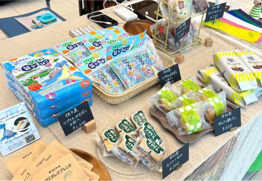 名取市特産品の販売風景