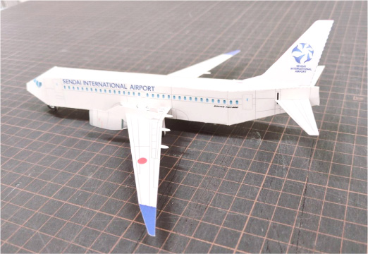 飛行機ペーパークラフトの写真
